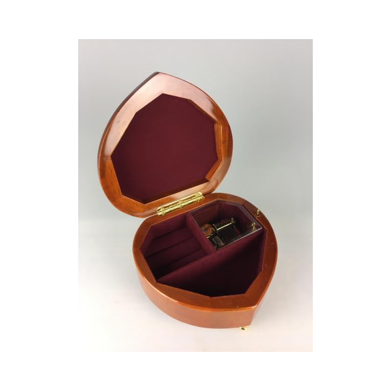Heart shaped jewelry box with flowers 
